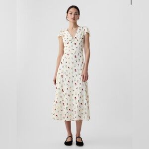 Gap × DÔEN Floral Midi Dress SOLD OUT